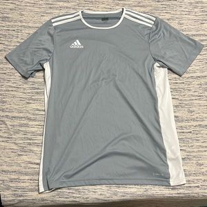 Adidas T-Shirt